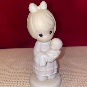 Precious Moments - A Special Delivery